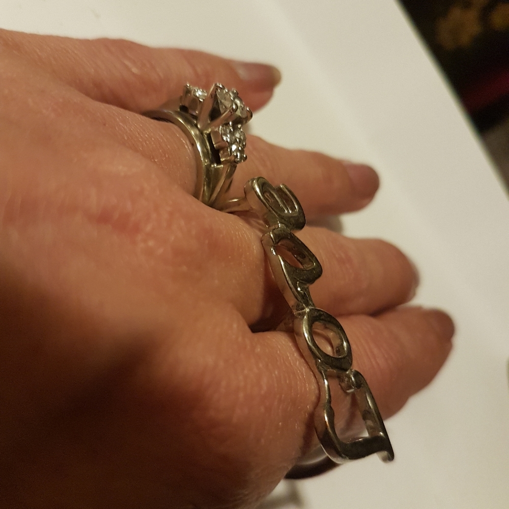 Love Ring - Picture 15 of 16